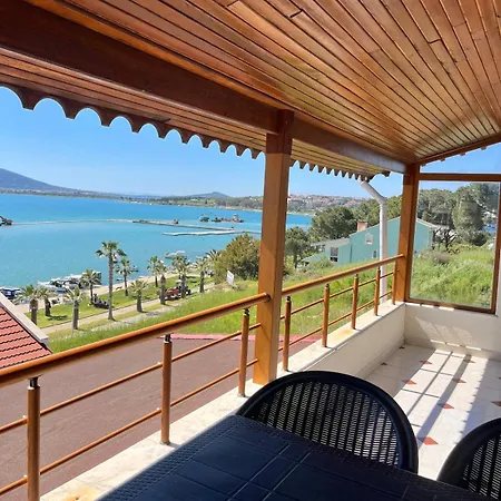 Scenic Cunda View Duplex With Terrace Near بيت للعطل *