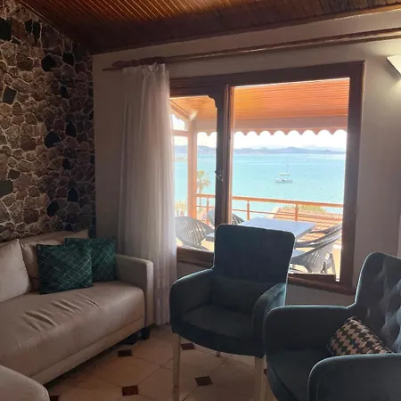 Scenic Cunda View Duplex With Terrace Near Ayvalı